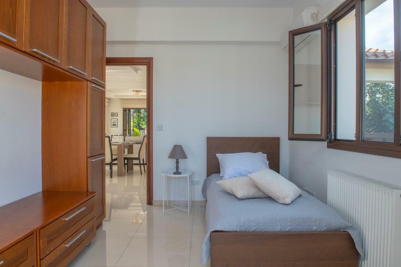 Kallizoni Villa Paphos ภายนอก รูปภาพ